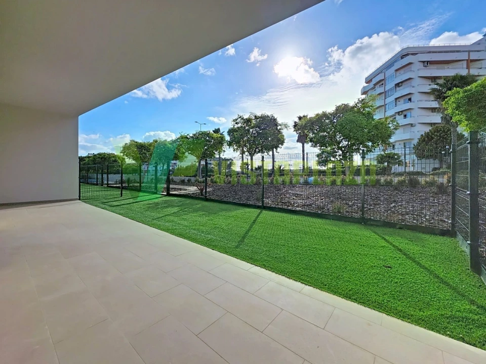 Apartamento T1 para Arrendamento em Portimão Foto 6