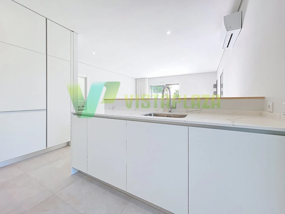 Apartamento T1 para Arrendamento em Portimão Foto 10