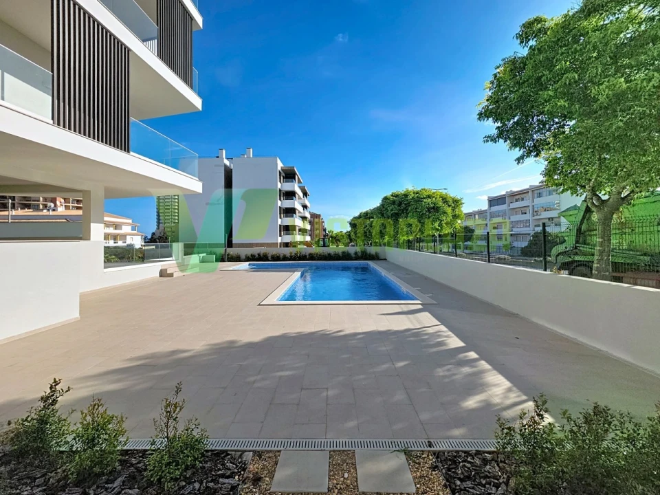 Apartamento T1 para Arrendamento em Portimão Foto 17