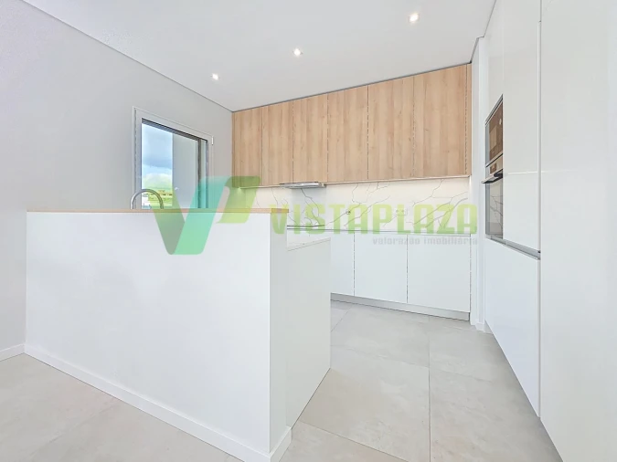 Apartamento T1 para Arrendamento em Portimão Foto 7