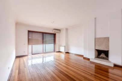 Apartamento T1 para Venda em Antas e Abade de Vermoim