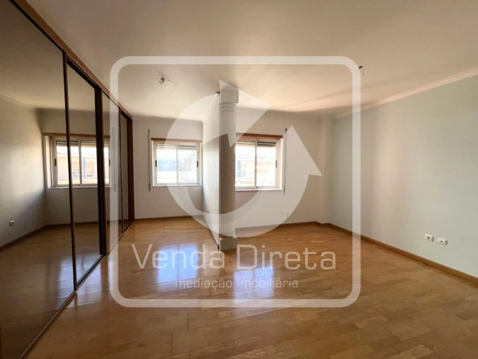 Apartamento T4 para Venda em Alto do Seixalinho, Santo André e Verderena Foto 18