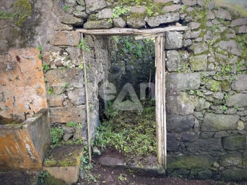 Moradia T5 para Venda em Ribeira Chã
