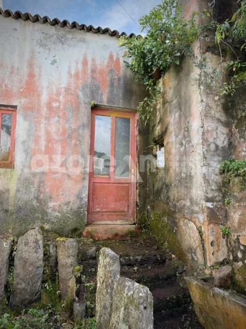 Moradia T5 para Venda em Ribeira Chã