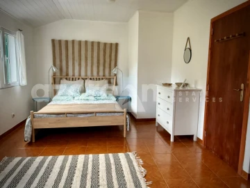 Moradia T5 para Venda em Ribeira Chã
