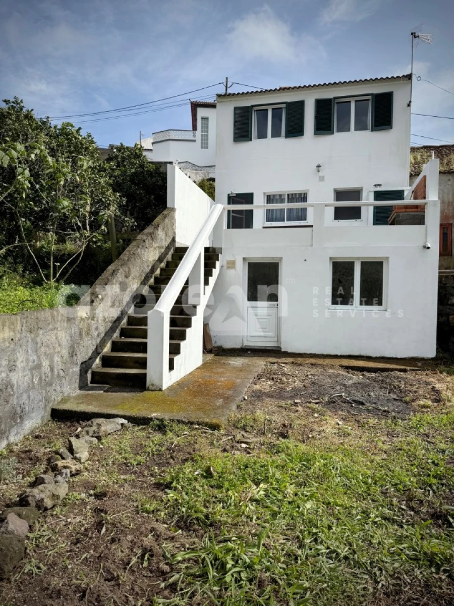 Moradia T5 para Venda em Ribeira Chã Foto 7