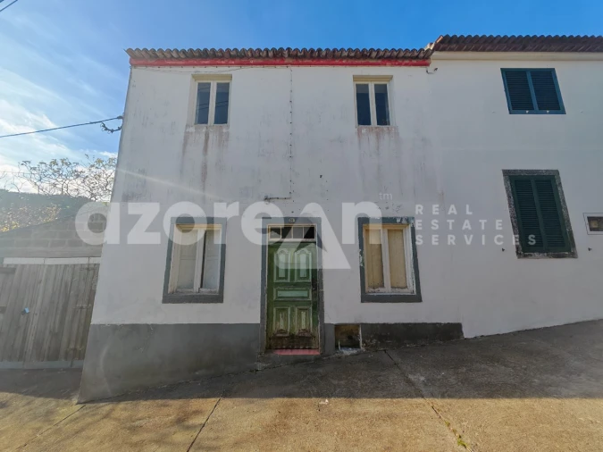 Moradia T5 para Venda em Ribeira Chã Foto 2