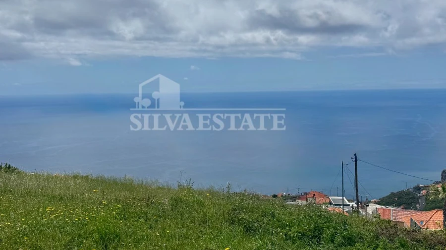 Terreno P/ Prédio para Venda em Ribeira Brava
