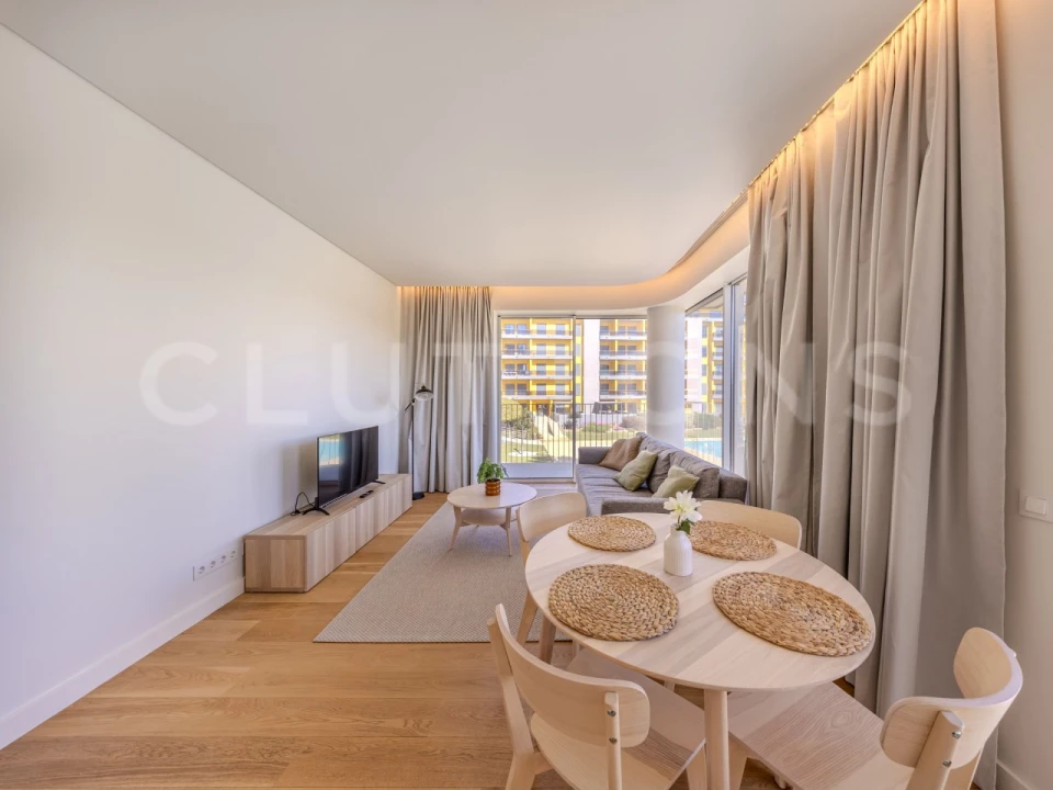 Apartamento T1 para Venda em Quarteira Foto 11