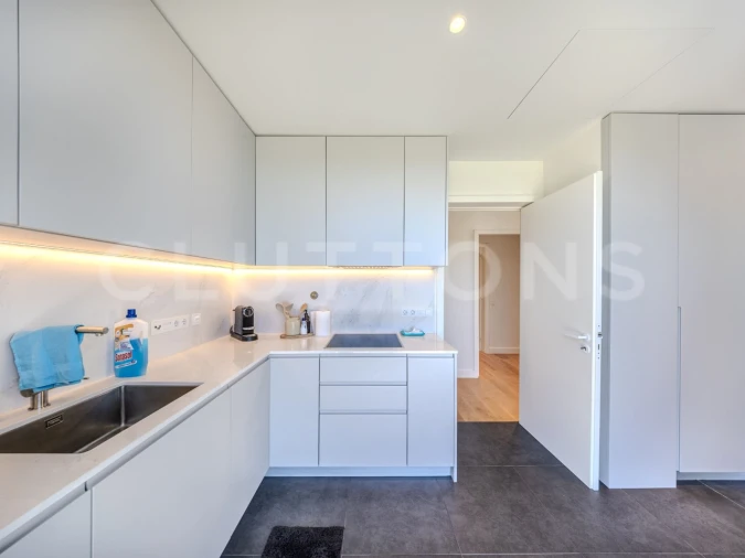 Apartamento T1 para Venda em Quarteira Foto 4