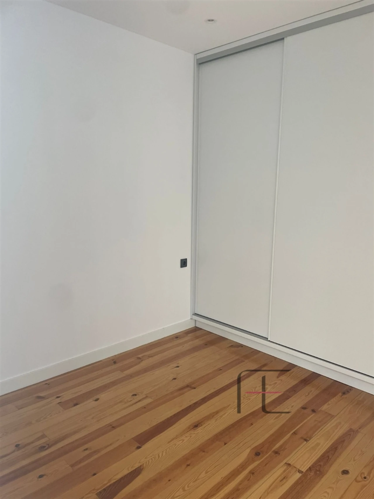 Apartamento T2 para Venda em Bonfim Foto 31
