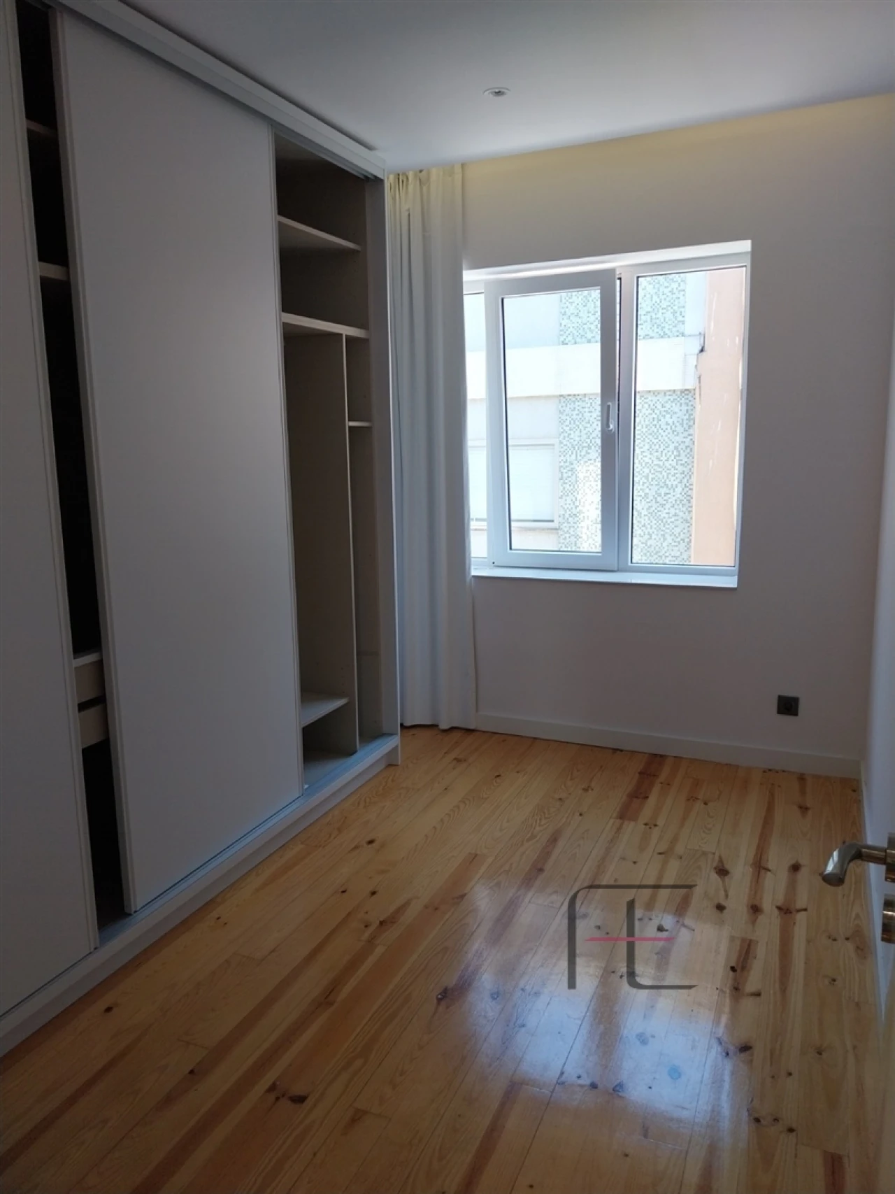Apartamento T2 para Venda em Bonfim Foto 8