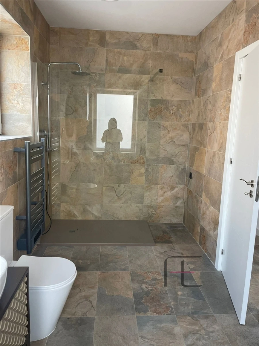 Apartamento T2 para Venda em Bonfim Foto 30