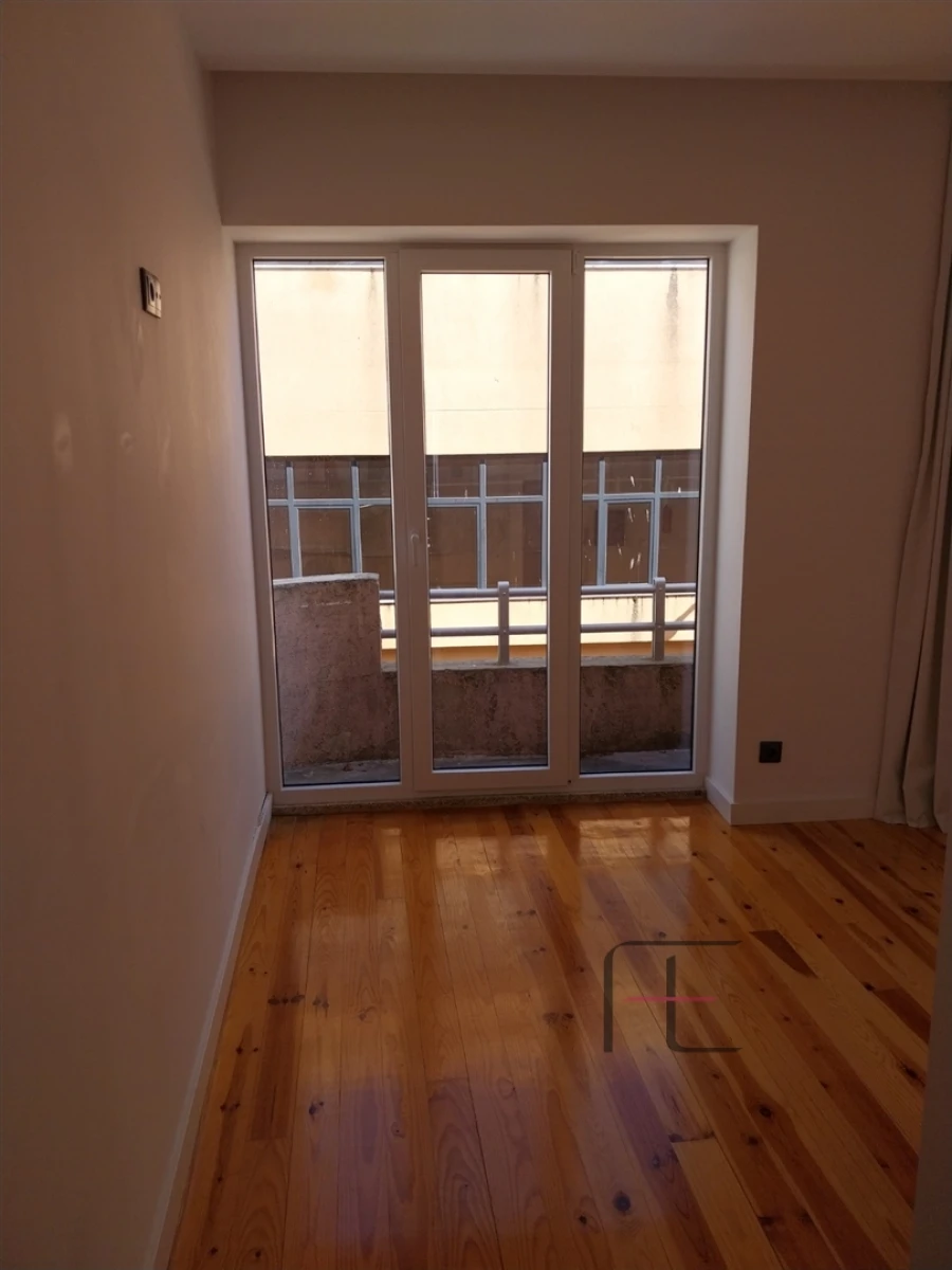 Apartamento T2 para Venda em Bonfim Foto 19
