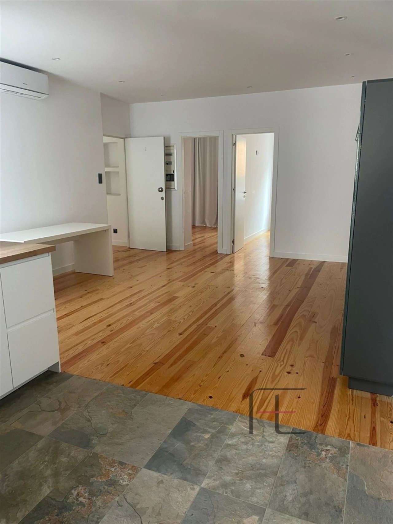 Apartamento T2 para Venda em Bonfim Foto 21