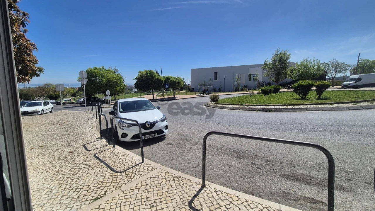 Negócio para Trespasse em Camarate, Unhos e Apelação Foto 24