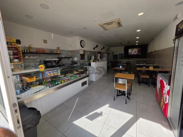 Negócio para Trespasse em Camarate, Unhos e Apelação