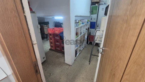 Negócio para Trespasse em Camarate, Unhos e Apelação