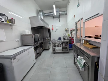 Negócio para Trespasse em Camarate, Unhos e Apelação