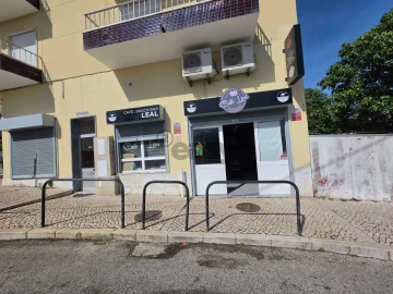 Negócio para Trespasse em Camarate, Unhos e Apelação