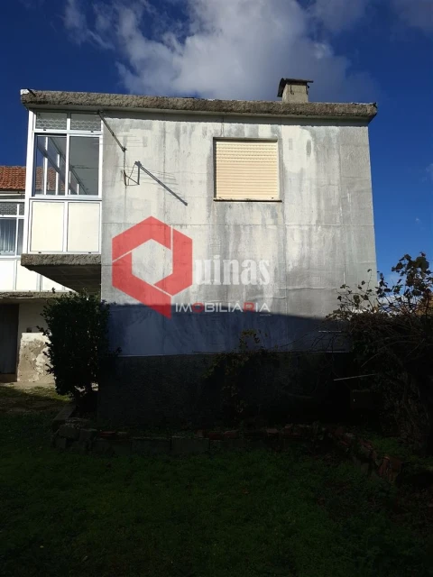 Moradia T2 para Venda em Vila do Touro