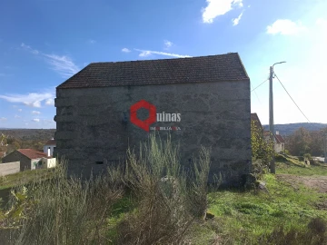 Moradia T2 para Venda em Vila do Touro