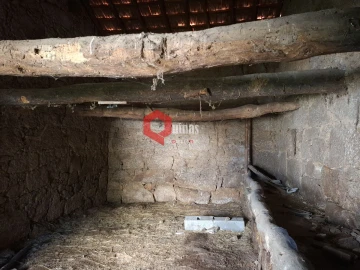 Moradia T2 para Venda em Vila do Touro