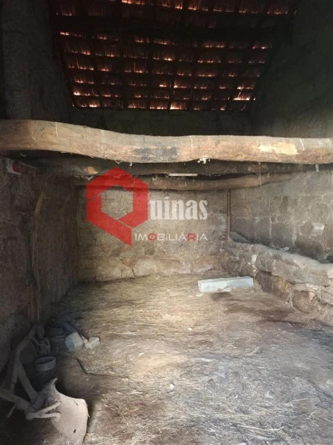 Moradia T2 para Venda em Vila do Touro