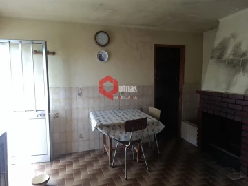 Moradia T2 para Venda em Vila do Touro