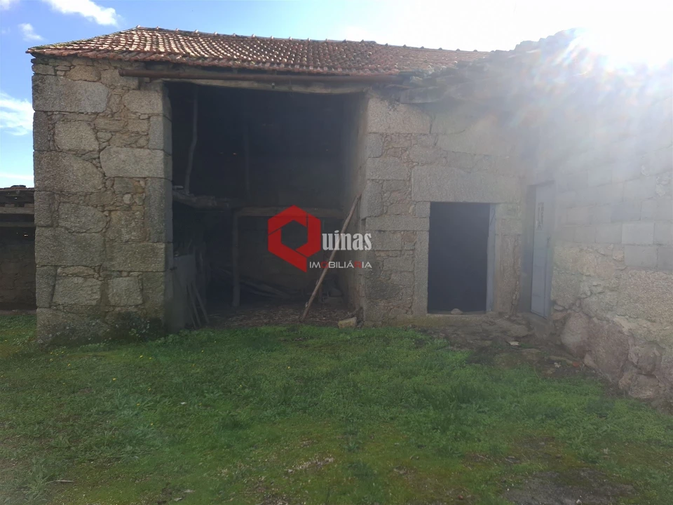 Moradia T2 para Venda em Vila do Touro Foto 16