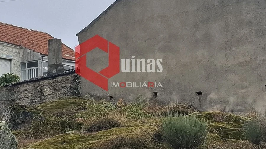 Moradia T2 para Venda em Vila do Touro