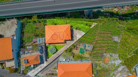 Moradia T3 para Venda em Estreito de Camara de Lobos