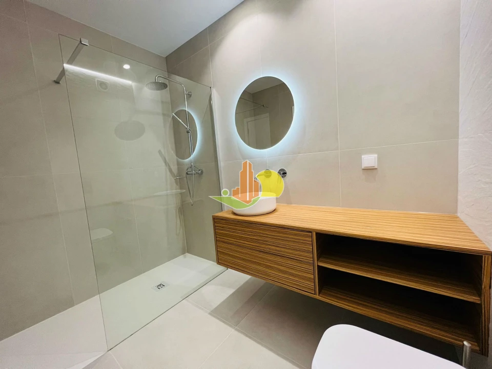 Apartamento T3 para Venda em Tavarede Foto 19