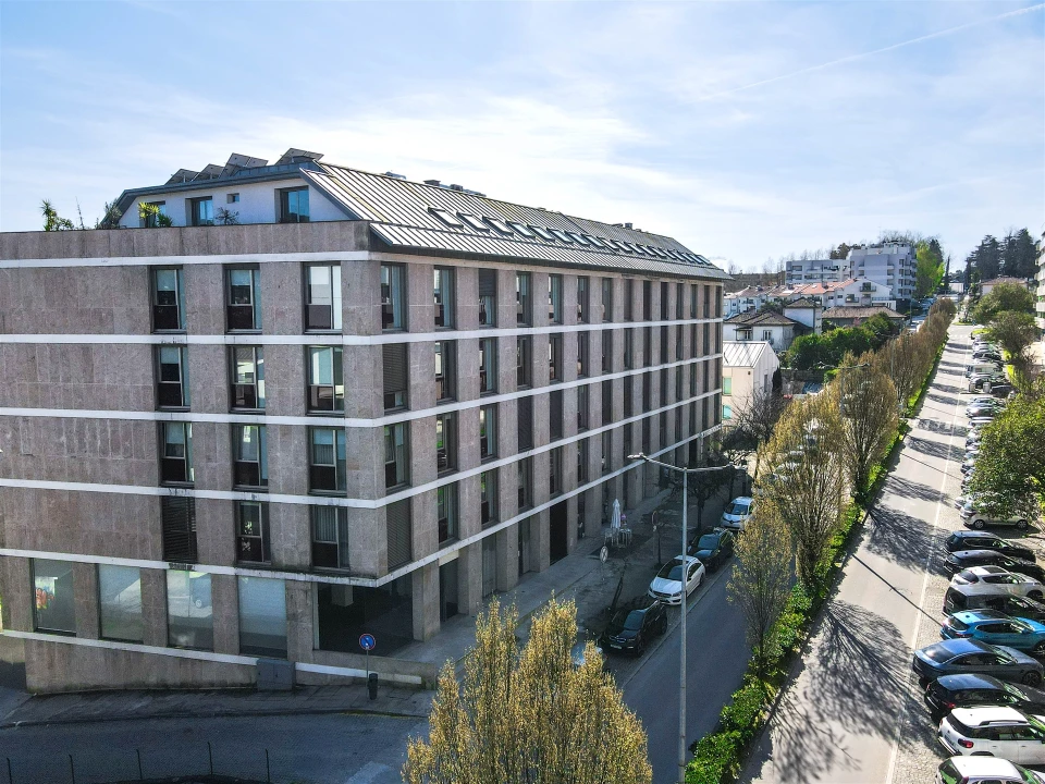 Apartamento T6 para Venda em Creixomil Foto 5