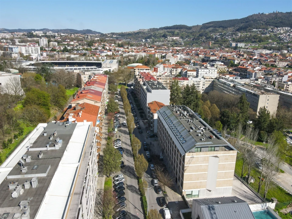 Apartamento T6 para Venda em Creixomil Foto 12
