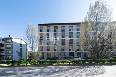 Apartamento T4 para Venda em Creixomil