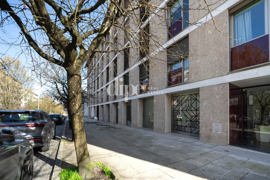 Apartamento T4 para Venda em Creixomil Foto 4