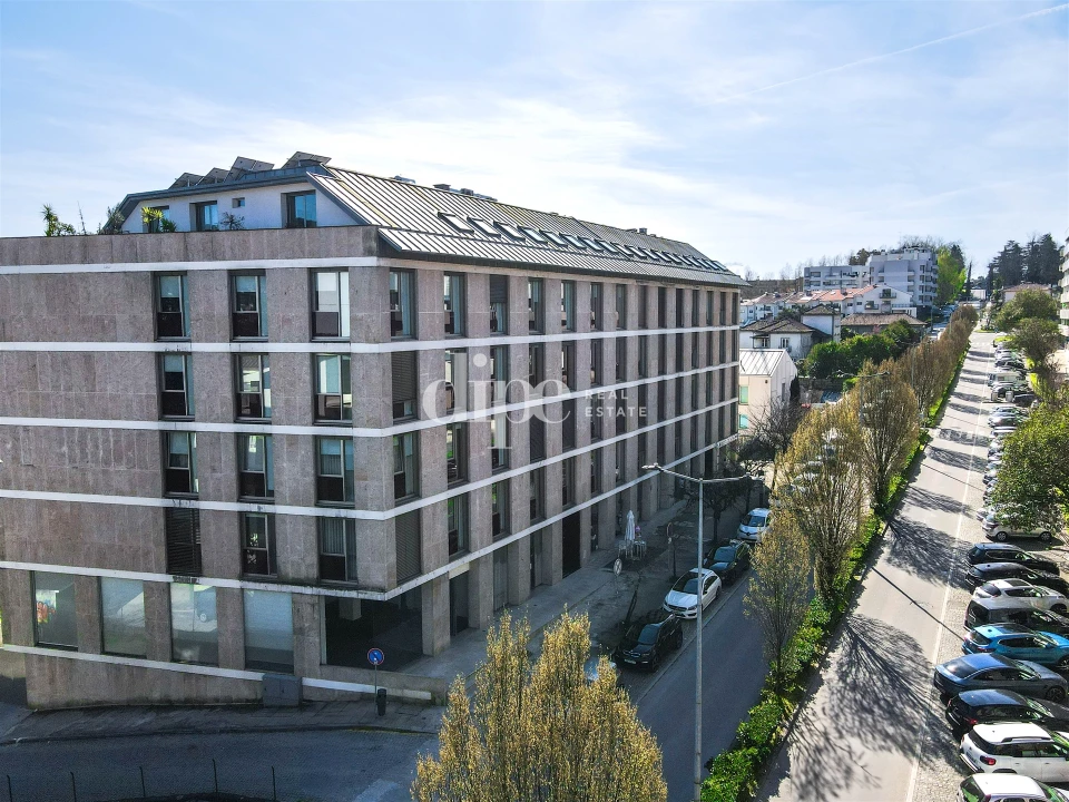 Apartamento T4 para Venda em Creixomil Foto 5