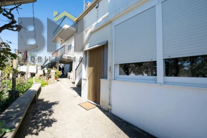 Moradia T5 para Venda em Cebolais de Cima e Retaxo