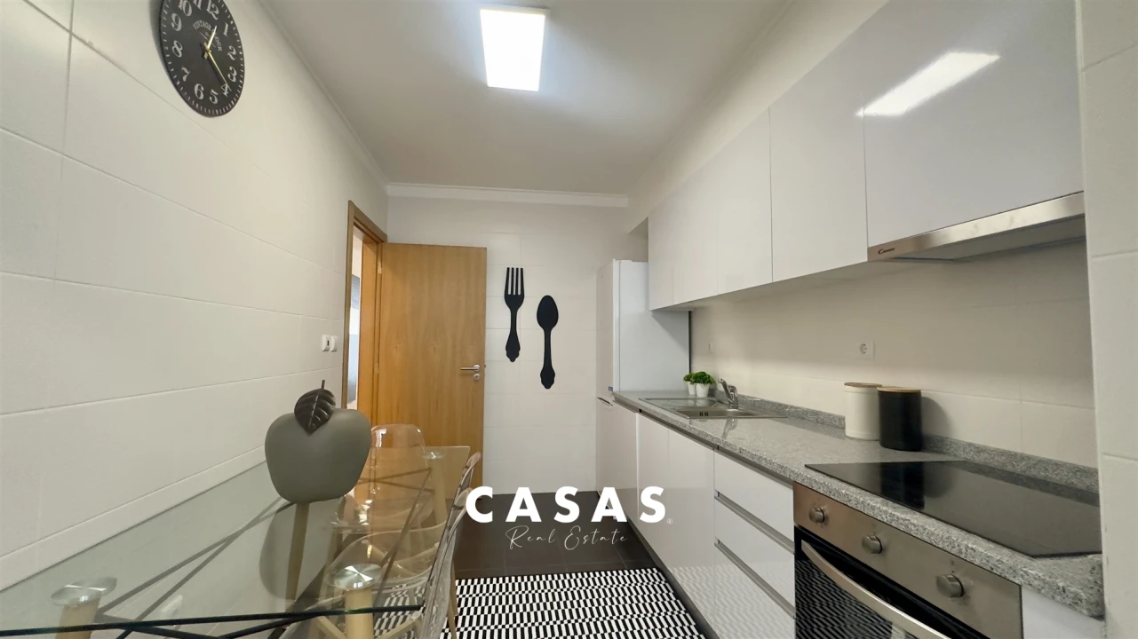 Apartamento T2 para Venda em Caniço Foto 8