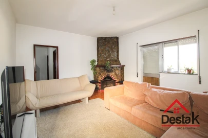 Apartamento T4 para Venda em São Pedro do Sul, Várzea e Baiões