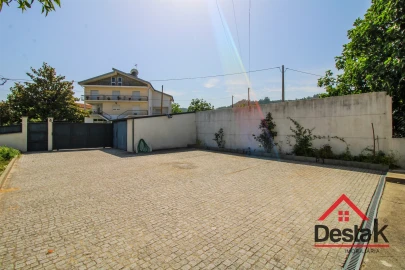 Apartamento T4 para Venda em São Pedro do Sul, Várzea e Baiões