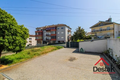 Apartamento T4 para Venda em São Pedro do Sul, Várzea e Baiões