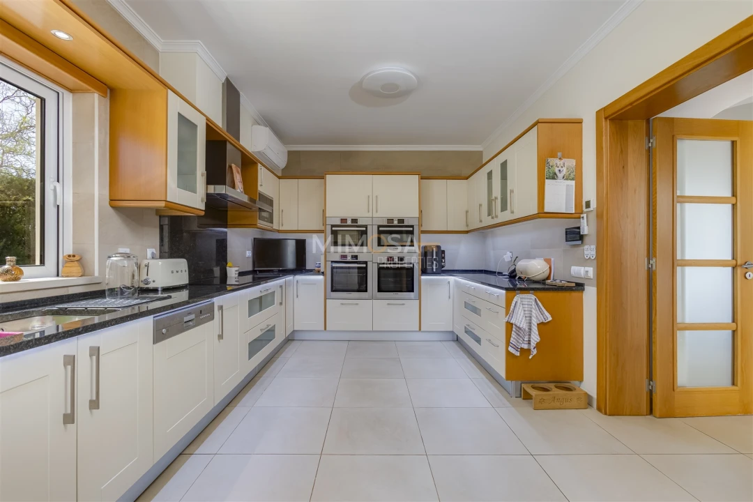 Moradia T5 para Venda em Luz Foto 30