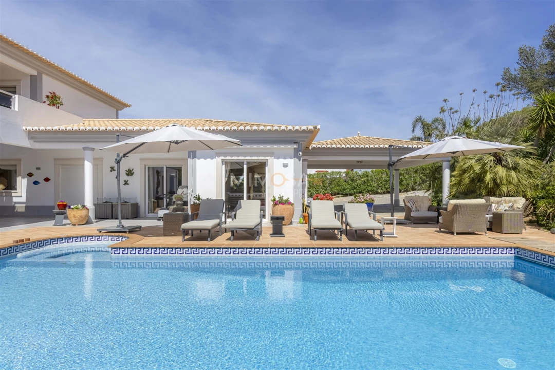 Moradia T5 para Venda em Luz Foto 6