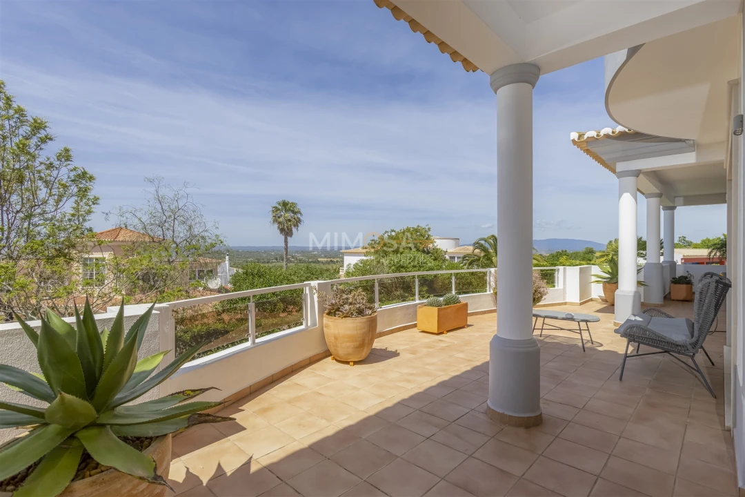 Moradia T5 para Venda em Luz Foto 12