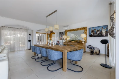 Moradia T5 para Venda em Luz