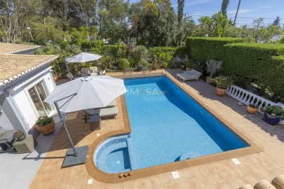 Moradia T5 para Venda em Luz