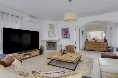 Moradia T5 para Venda em Luz