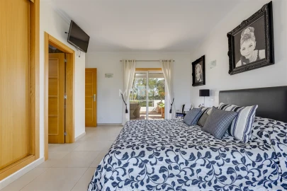 Moradia T5 para Venda em Luz